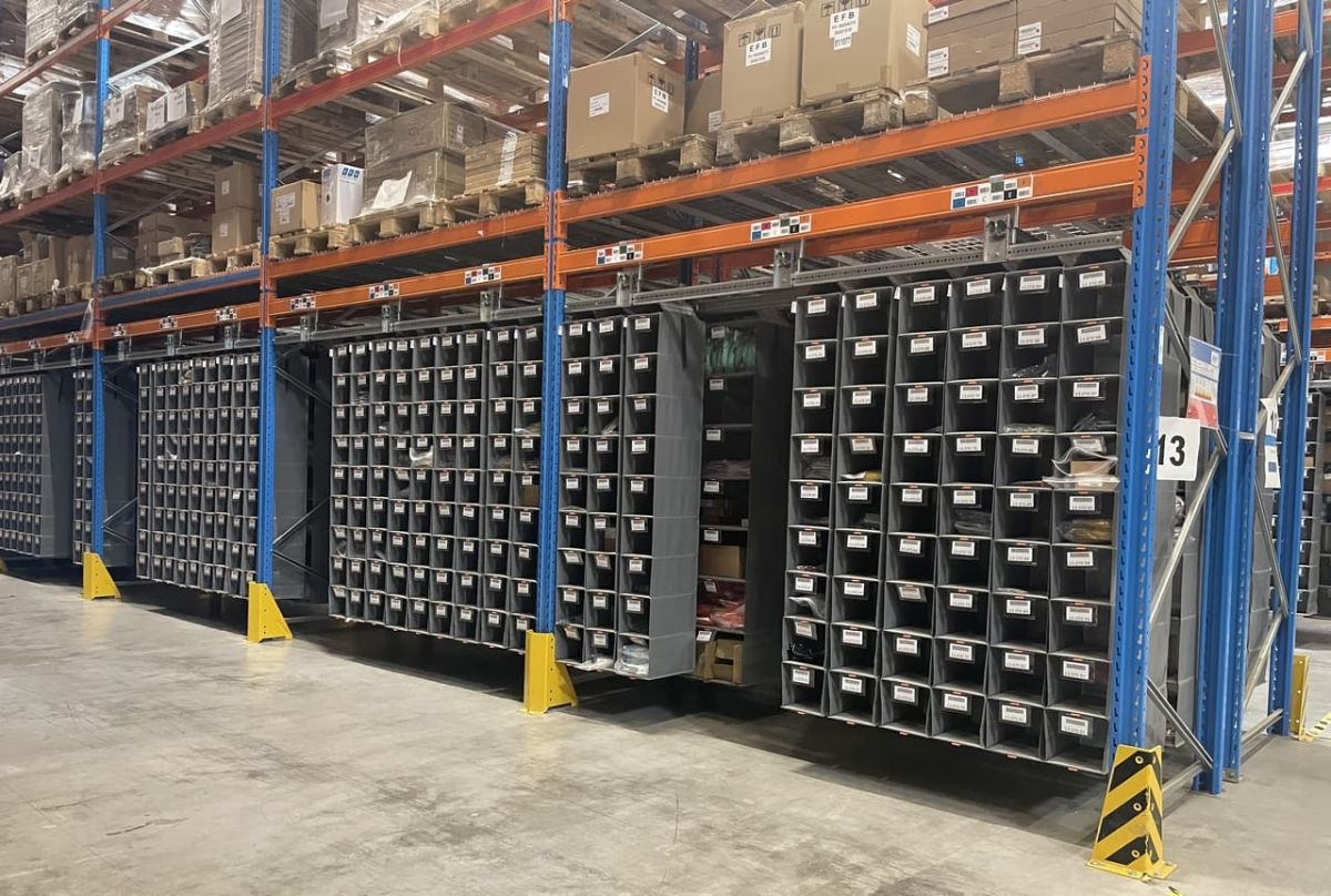 A Storeganizer installation without front stoppers