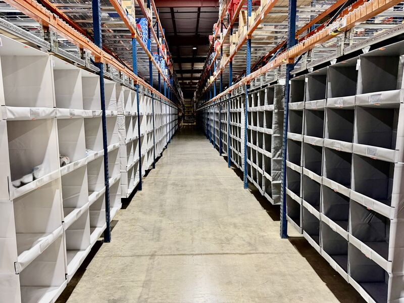 Die Installation von Storeganizer f&uuml;gt 1.348 Kommissionierfl&auml;chen zum Vertriebszentrum in Indiana